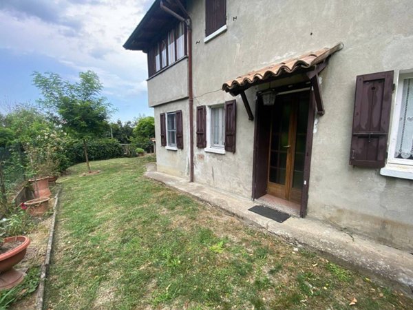 casa indipendente in vendita ad Arena Po in zona Monteacuto
