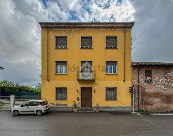 casa indipendente in vendita ad Arena Po