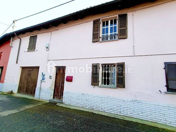 casa indipendente in vendita ad Arena Po