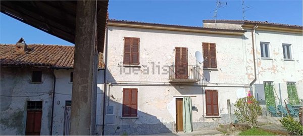 casa semindipendente in vendita ad Arena Po