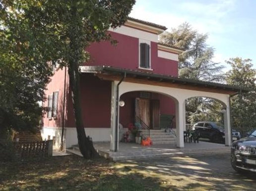 casa indipendente in vendita ad Arena Po