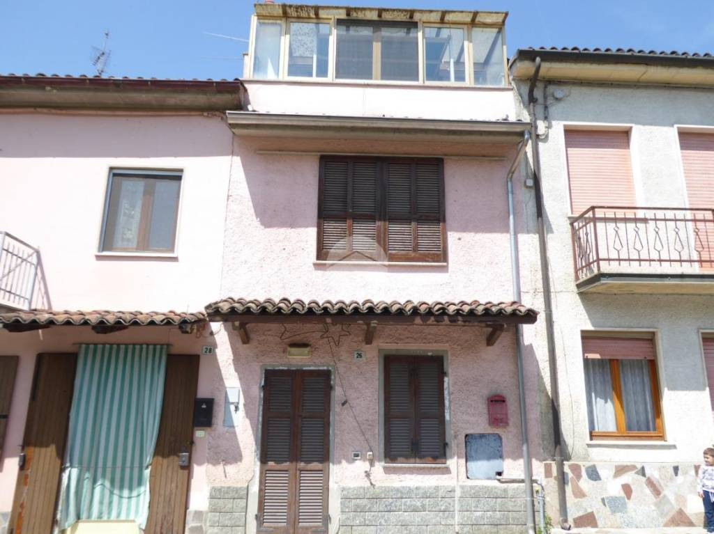 casa indipendente in vendita ad Arena Po in zona Ripaldina