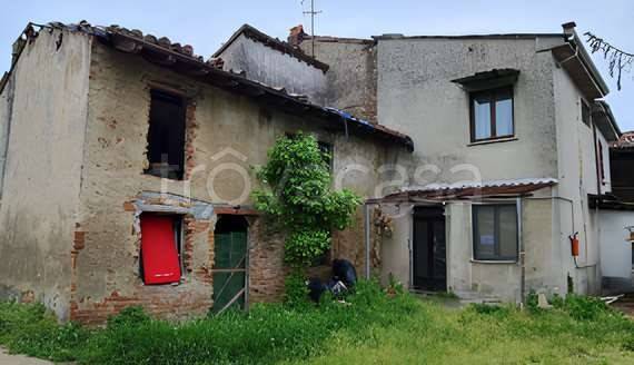 bivano in vendita ad Arena Po in zona Ripaldina