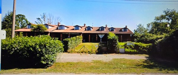 pentavano in vendita ad Arena Po