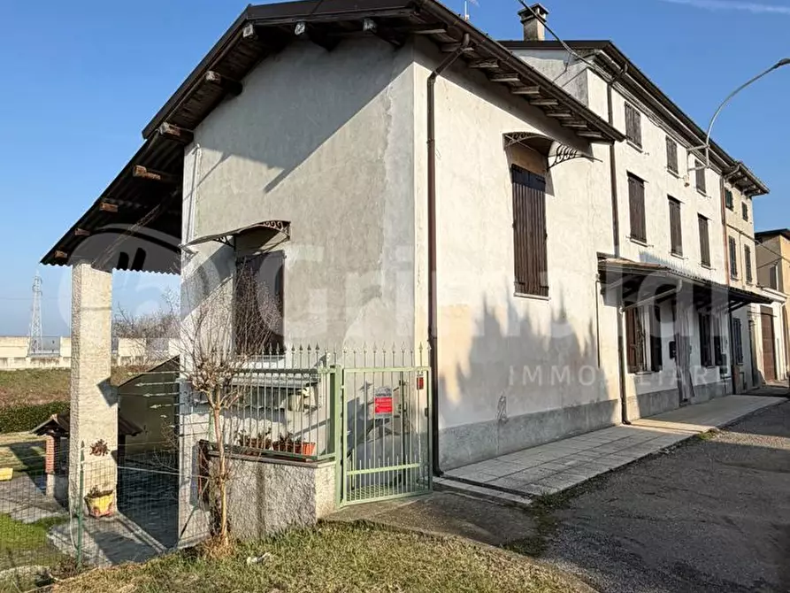 casa indipendente in vendita ad Arena Po in zona Ripaldina