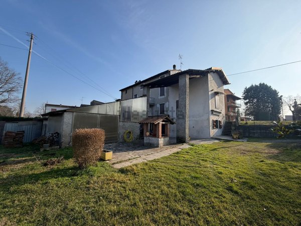 casa indipendente in vendita ad Arena Po in zona Ripaldina