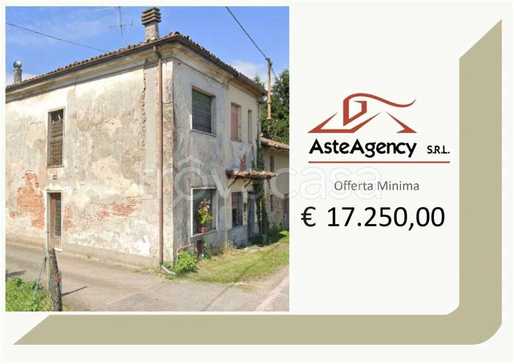 casa indipendente in vendita ad Arena Po in zona Piantà