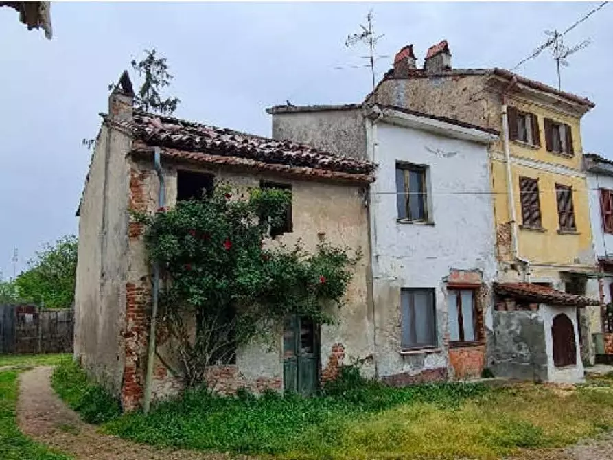 villa in vendita ad Arena Po in zona Ripaldina