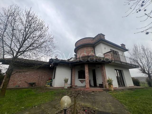 casa indipendente in vendita a Badia Pavese