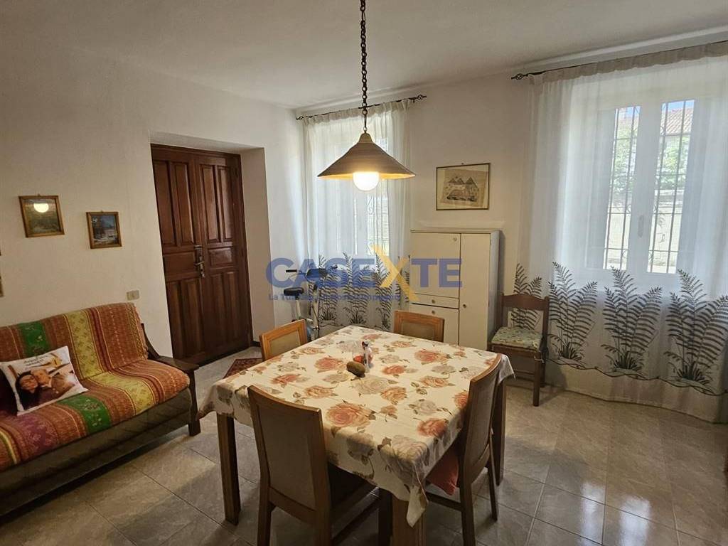 casa indipendente in vendita a Badia Pavese