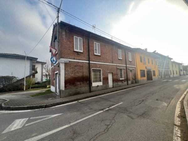 casa indipendente in vendita a Badia Pavese