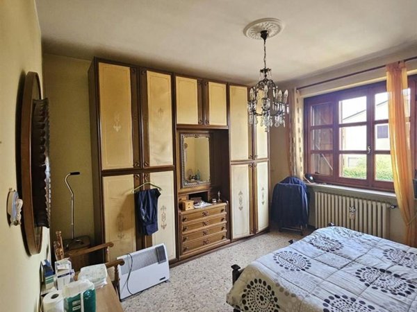 casa indipendente in vendita a Badia Pavese