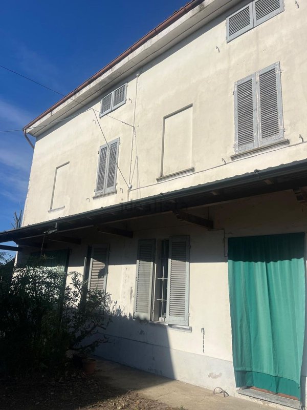 casa indipendente in vendita a Badia Pavese