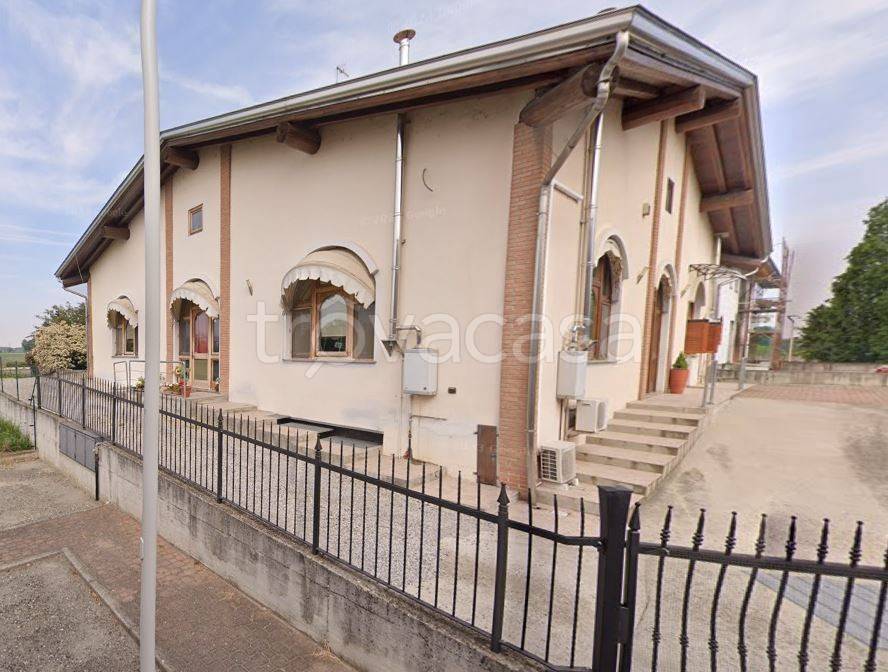 appartamento in vendita a Badia Pavese in zona Magrese