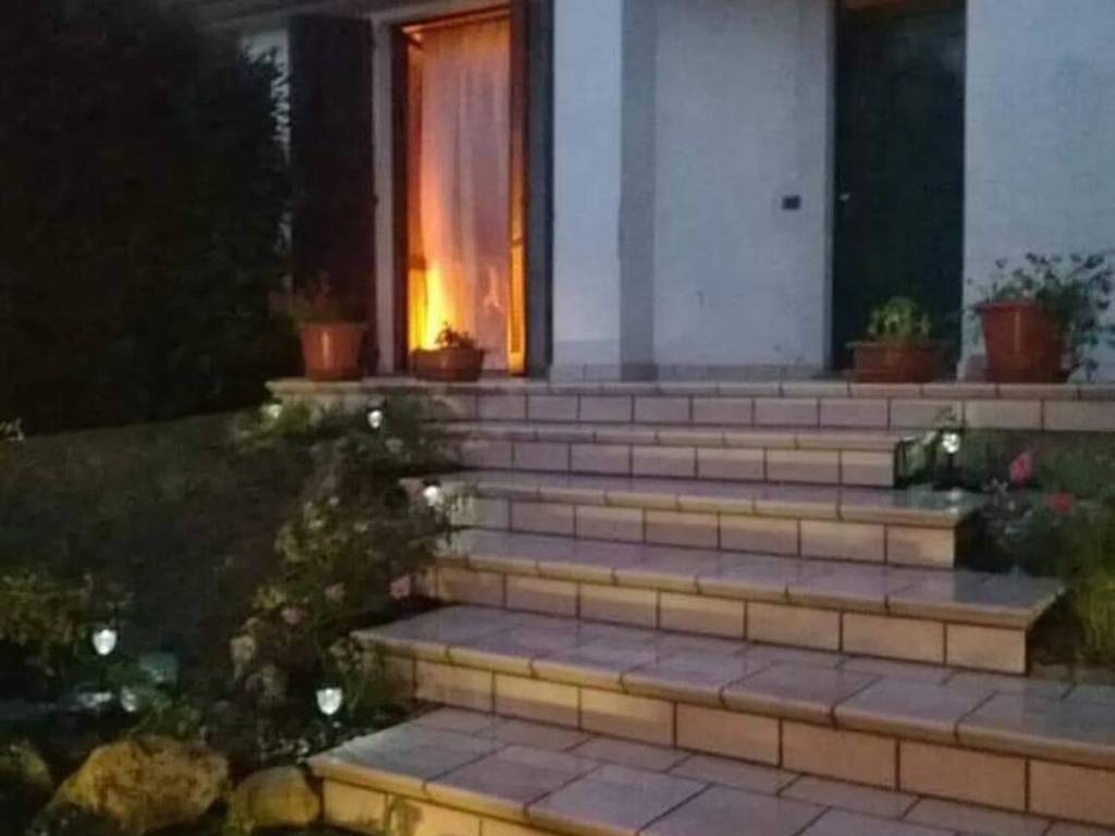 casa indipendente in vendita a Bagnaria in zona Ponte Crenna