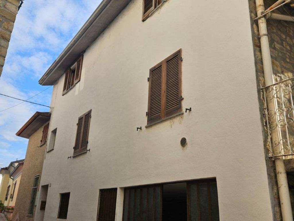 casa indipendente in vendita a Bagnaria in zona Torretta