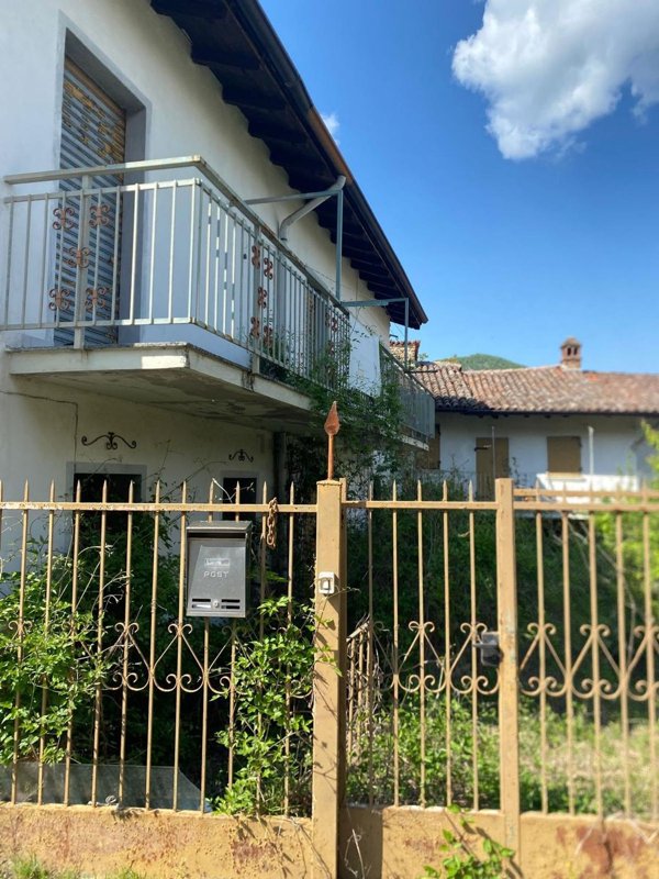 casa indipendente in vendita a Bagnaria in zona Livelli