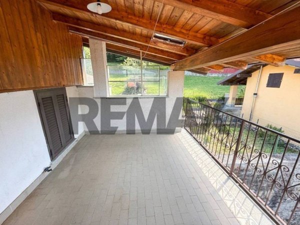 casa indipendente in vendita a Bagnaria in zona Livelli