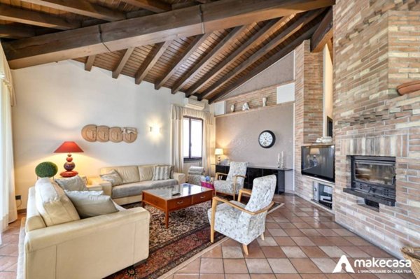 casa indipendente in vendita a Bascapè