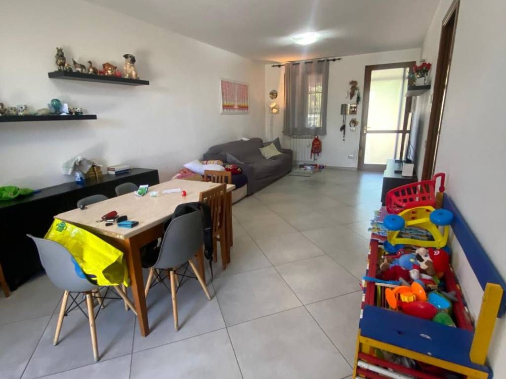 casa indipendente in vendita a Bascapè