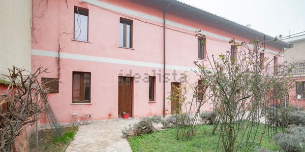 casa indipendente in vendita a Bascapè