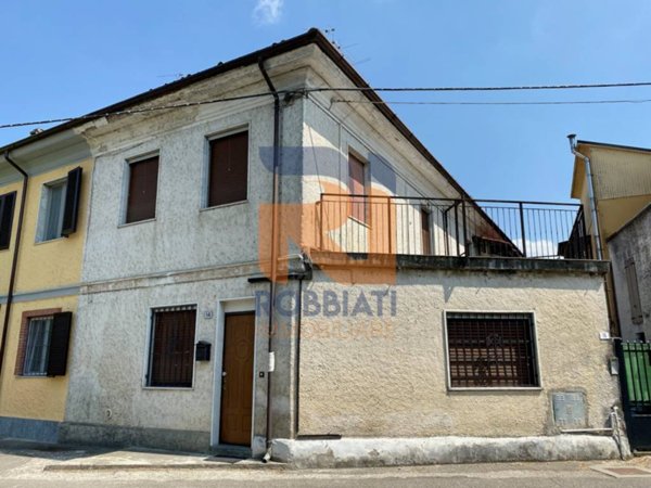 casa indipendente in vendita a Bastida Pancarana