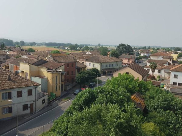 appartamento in vendita a Bastida Pancarana
