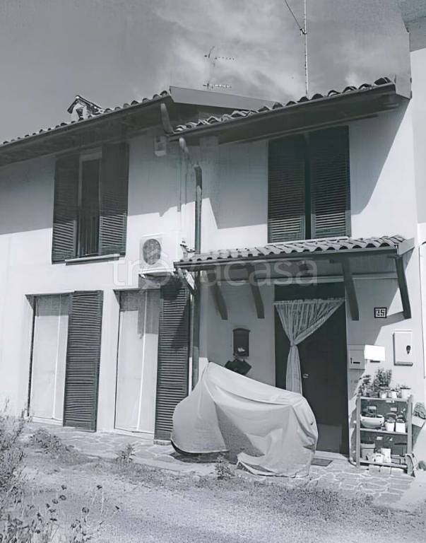 appartamento in vendita a Bastida Pancarana