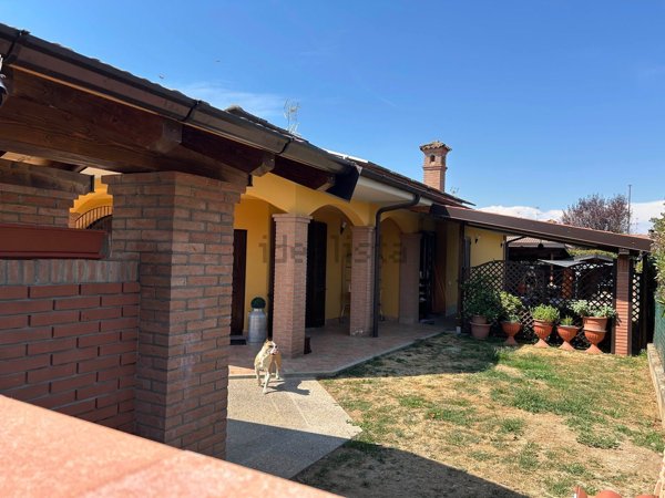 casa indipendente in vendita a Battuda