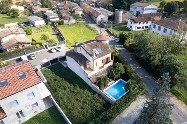 casa indipendente in vendita a Battuda