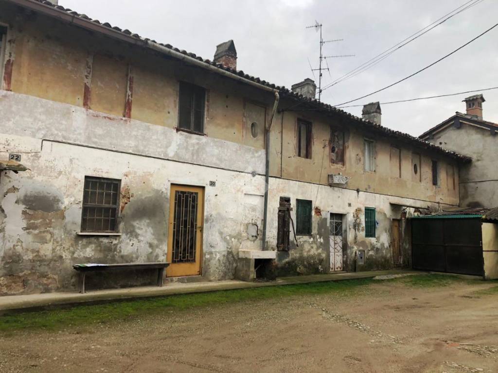 casa indipendente in vendita a Belgioioso in zona Santa Margherita