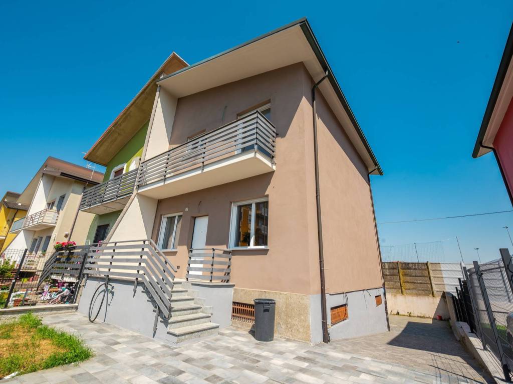 casa indipendente in vendita a Belgioioso