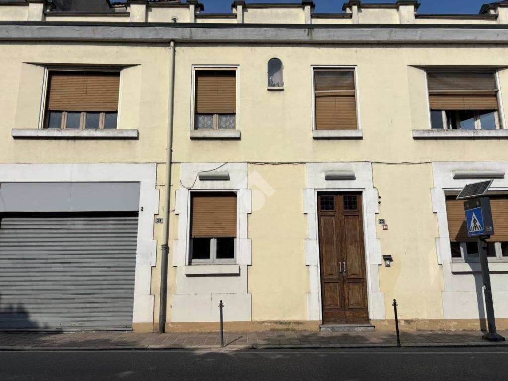 casa indipendente in vendita a Belgioioso