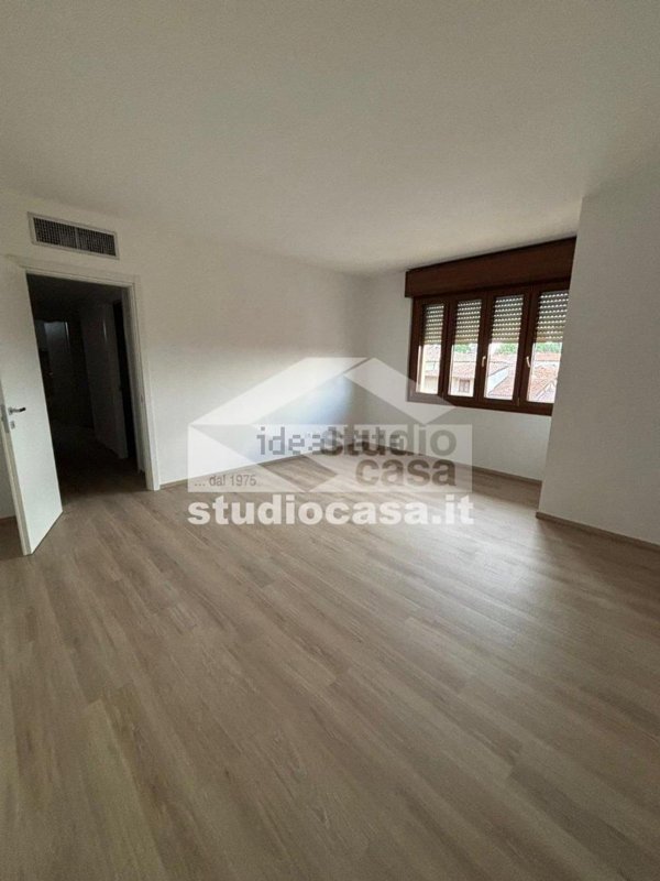 appartamento in vendita a Belgioioso in zona Santa Margherita