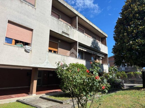 appartamento in vendita a Belgioioso in zona Santa Margherita