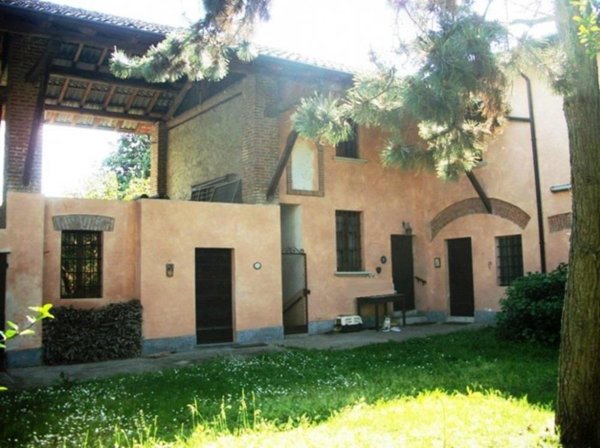 casa indipendente in vendita a Belgioioso in zona Santa Margherita