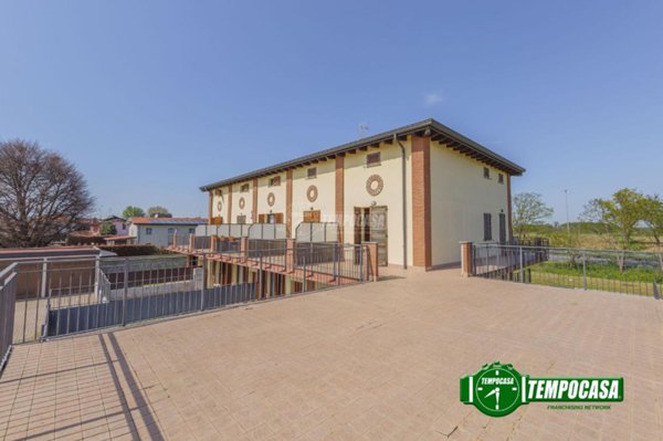 casa indipendente in vendita a Bereguardo