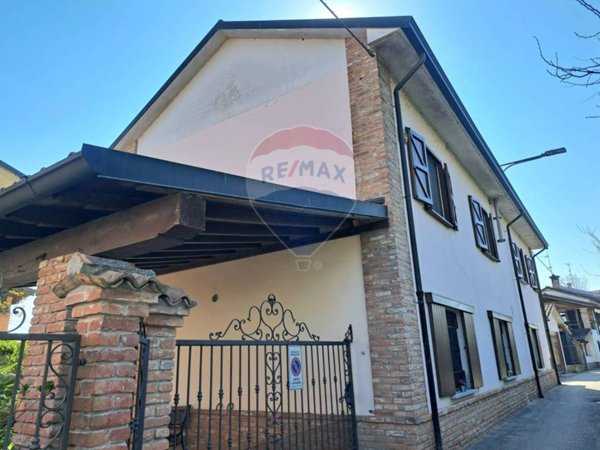 casa indipendente in vendita a Bereguardo