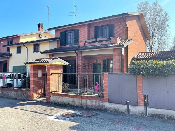casa indipendente in vendita a Bereguardo