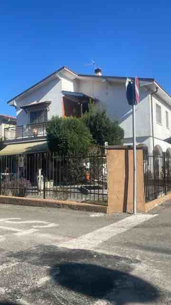 casa indipendente in vendita a Bereguardo