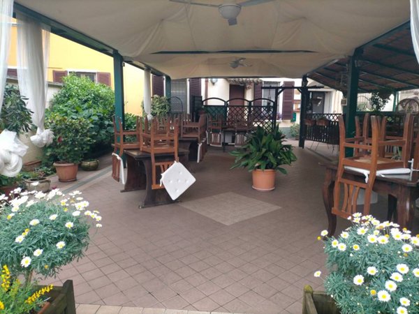 negozio in vendita a Bereguardo