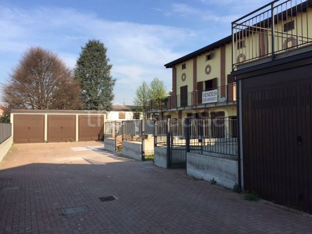 casa indipendente in vendita a Bereguardo
