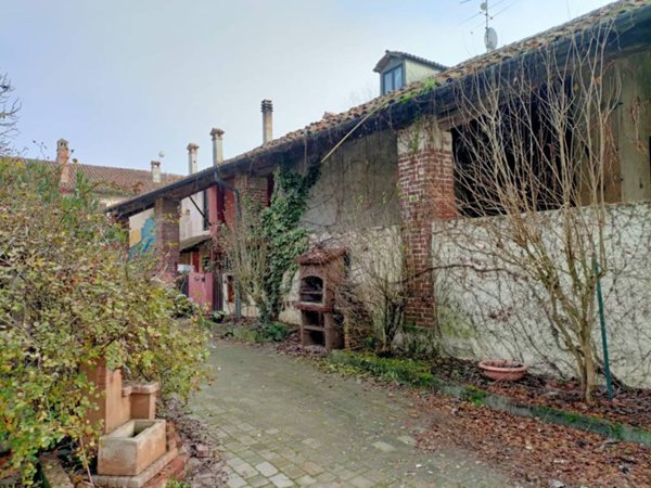 casa indipendente in vendita a Bereguardo