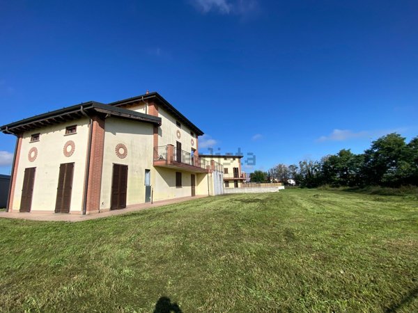 casa indipendente in vendita a Bereguardo