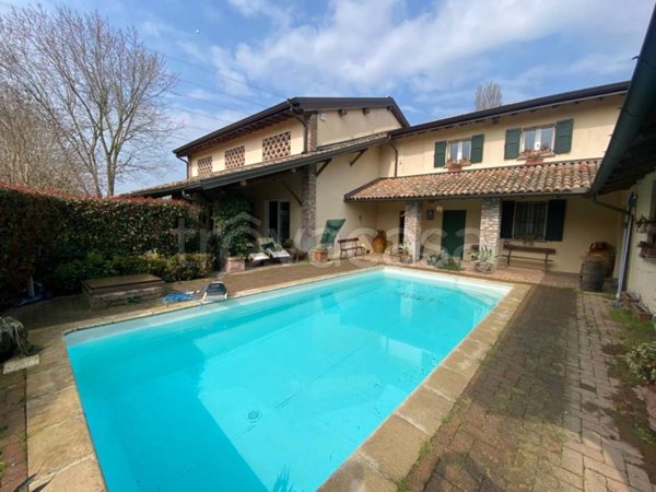 casa indipendente in vendita a Bereguardo