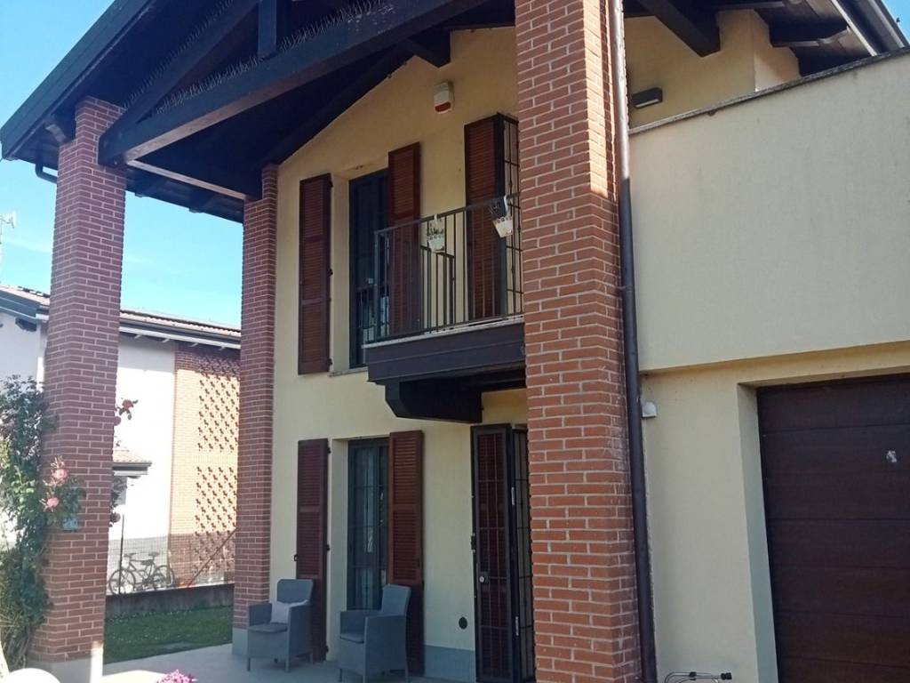 casa indipendente in vendita a Bereguardo