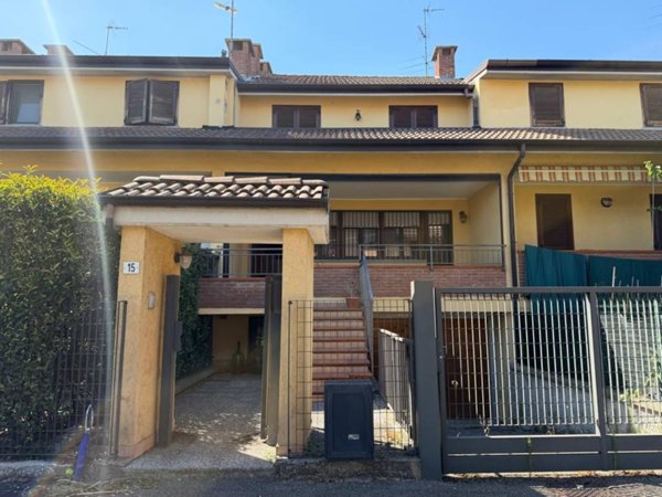 casa indipendente in vendita a Bereguardo in zona Villette