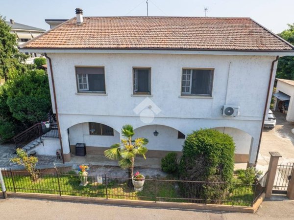 casa indipendente in vendita a Bereguardo in zona Villette