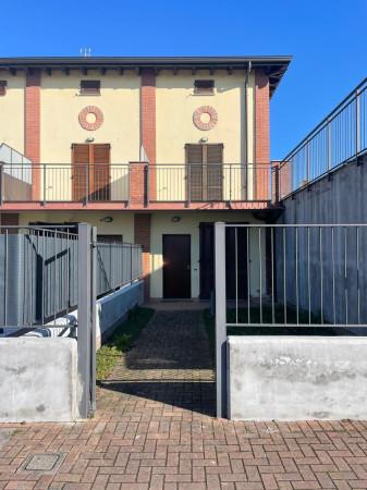casa indipendente in vendita a Bereguardo in zona Villette