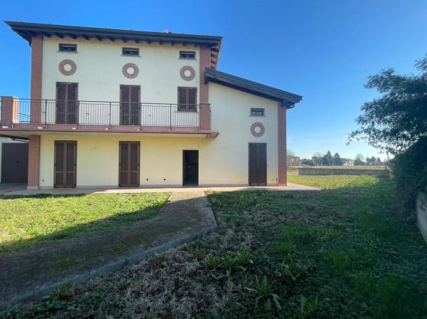 casa indipendente in vendita a Bereguardo in zona Villette
